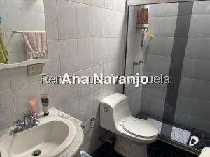 Casa en Alto Prado, Caracas – 16