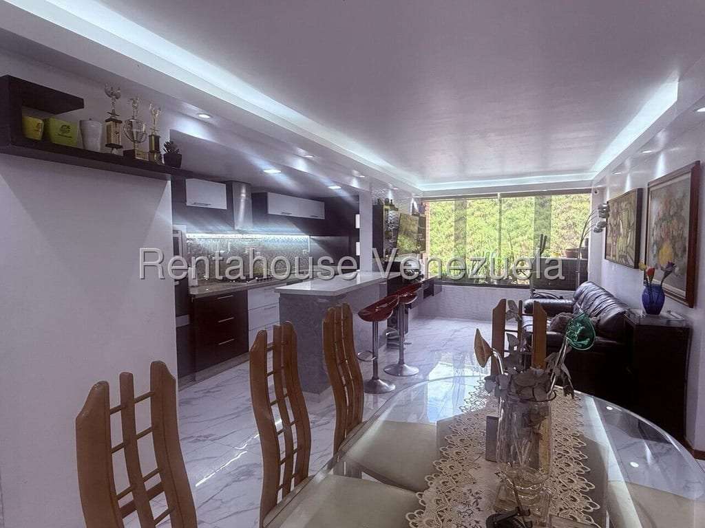 Apartamento en Colinas de La Tahona, Caracas