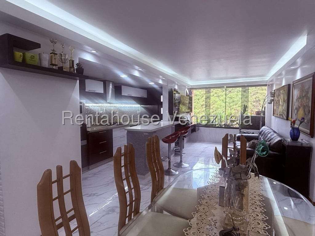 Apartamento en Colinas de La Tahona, Caracas