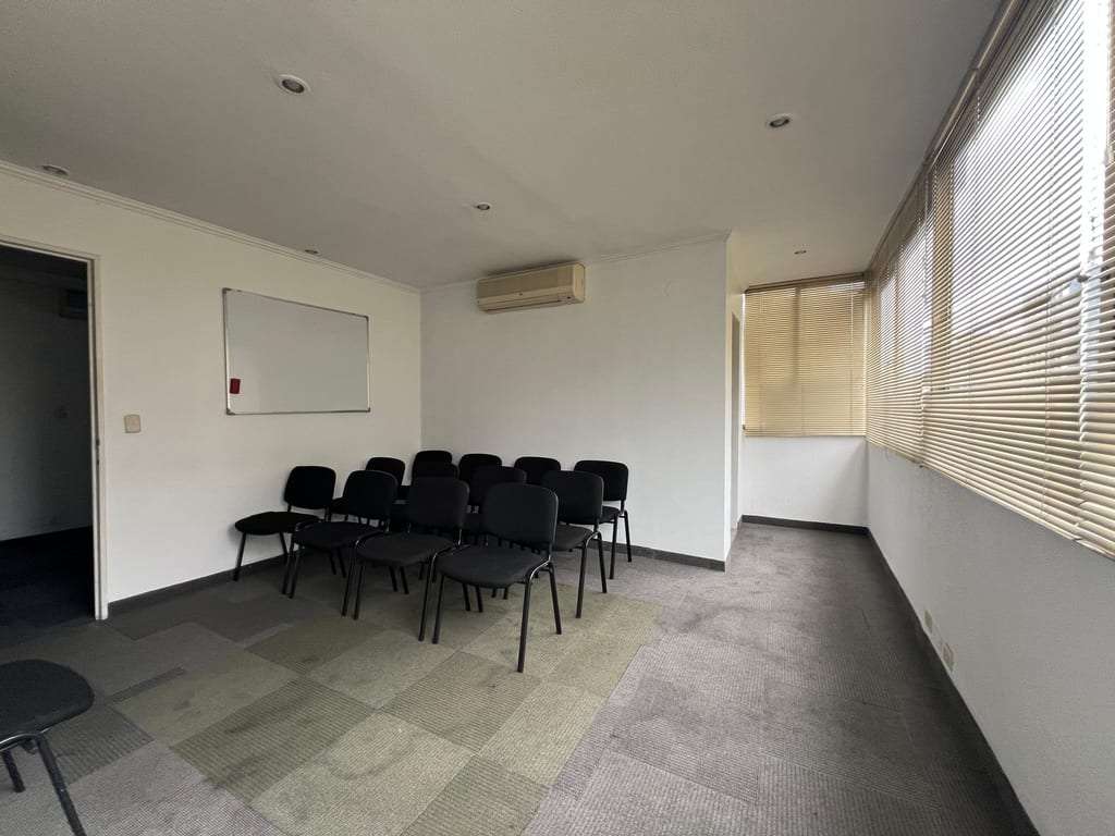 Oficina en El Rosal, Caracas - 1