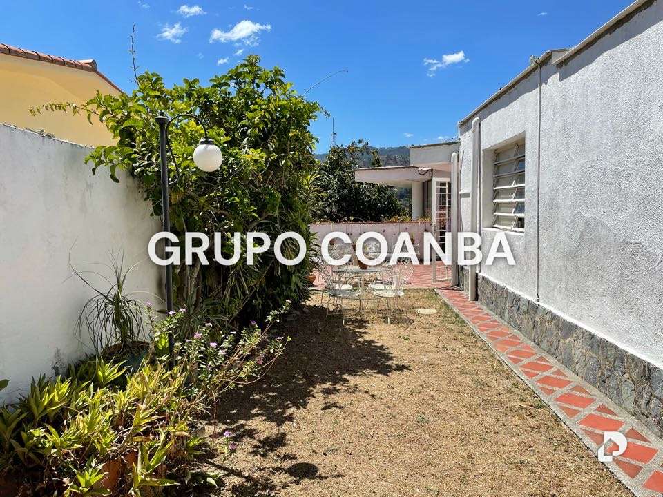 Casa en Prados del Este, Caracas – 19