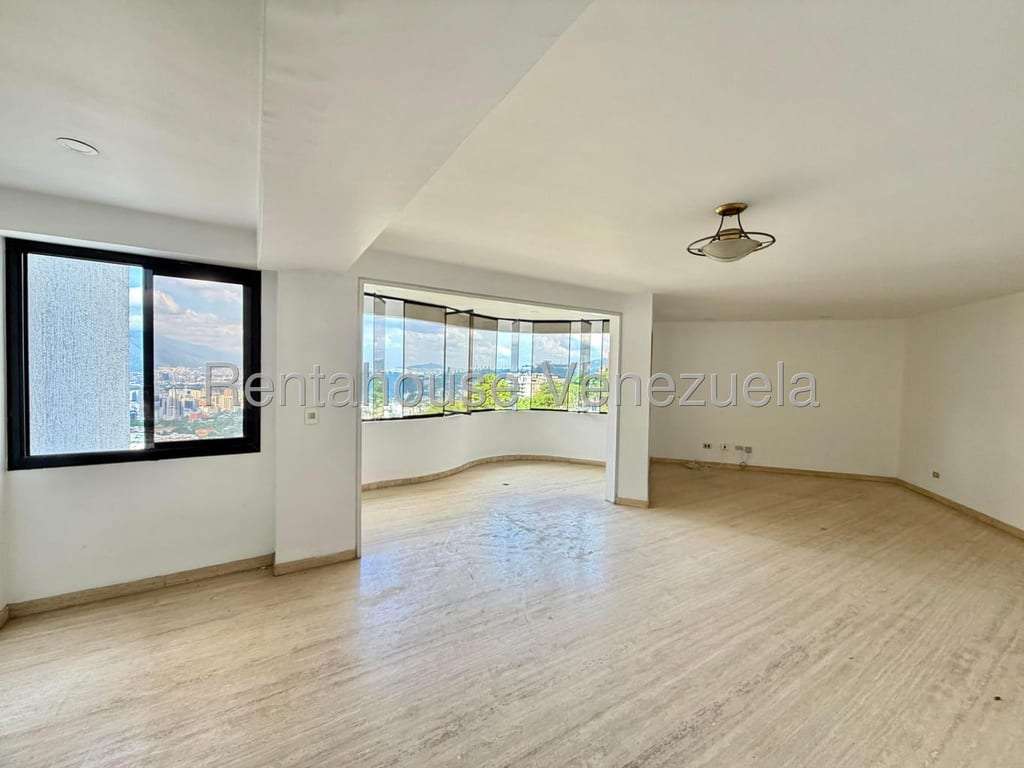 Apartamento en Colinas de Valle Arriba, Caracas