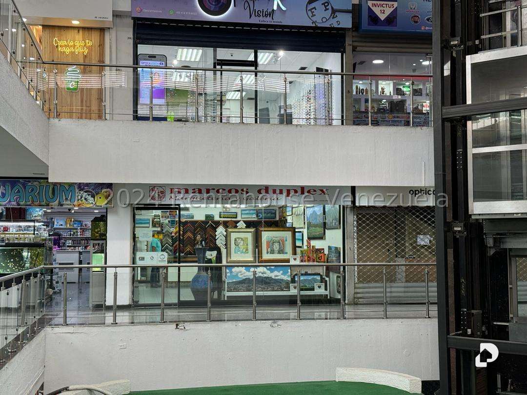 Local comercial en El Cafetal, Caracas – 18