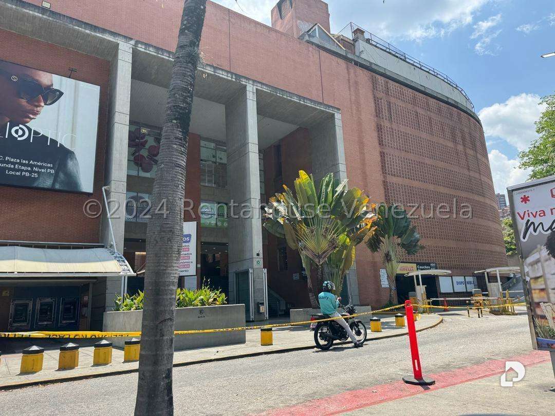 Local comercial en El Cafetal, Caracas – 1