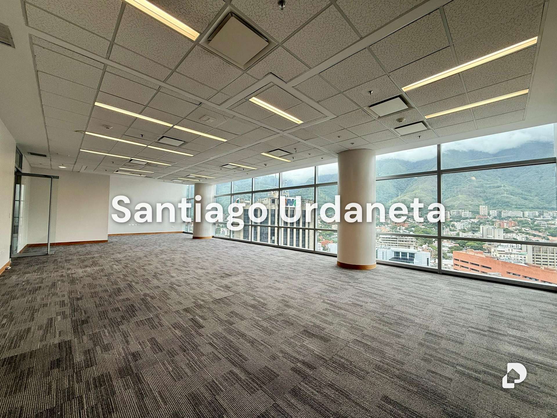 Oficina en La Castellana, Caracas – 9