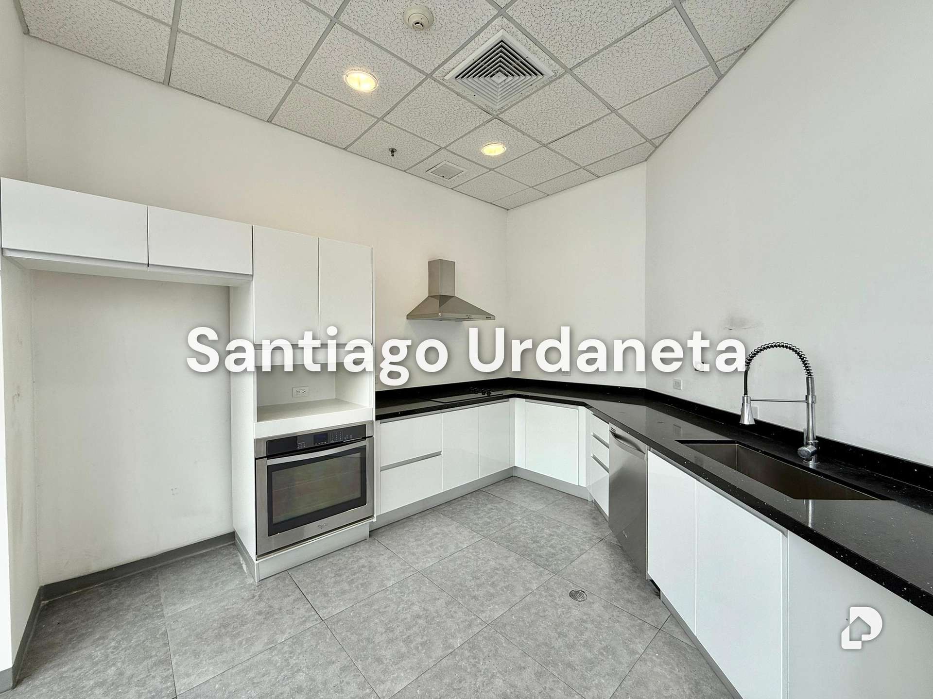 Oficina en La Castellana, Caracas – 12
