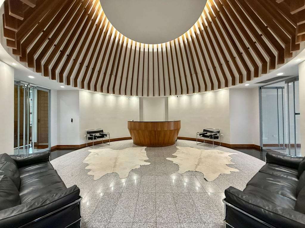 Oficina en La Castellana, Caracas - 1
