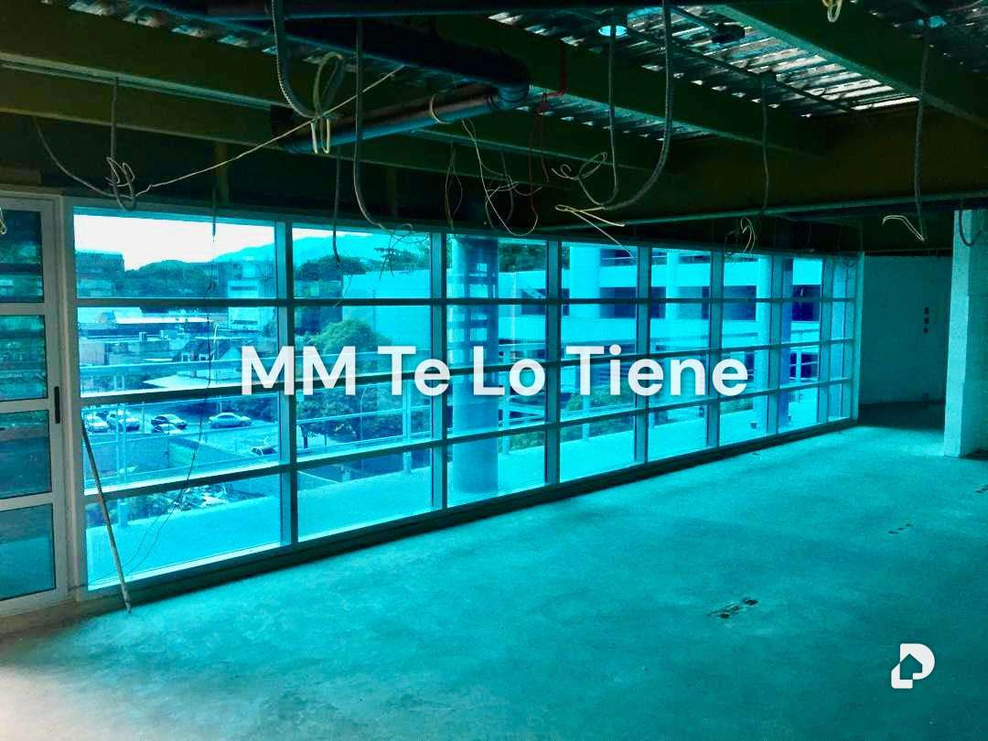 Building in La Castellana, Caracas – 4
