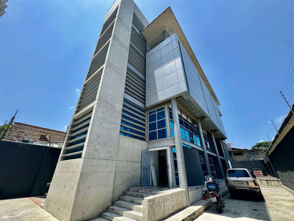 Edificio en La Castellana, Caracas - 1