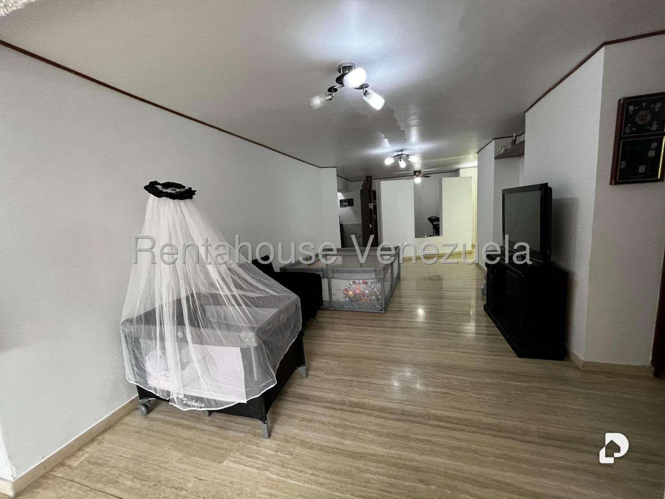 Apartamento en Santa Fe Sur, Caracas – 10