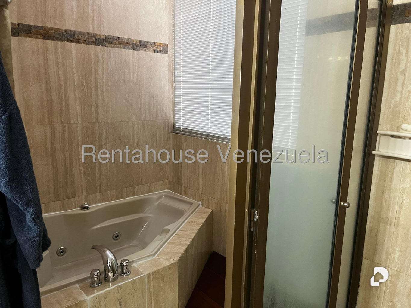 Apartamento en Santa Fe Sur, Caracas – 26