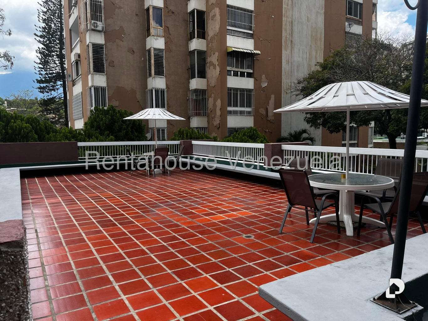 Apartamento en Santa Fe Sur, Caracas – 28