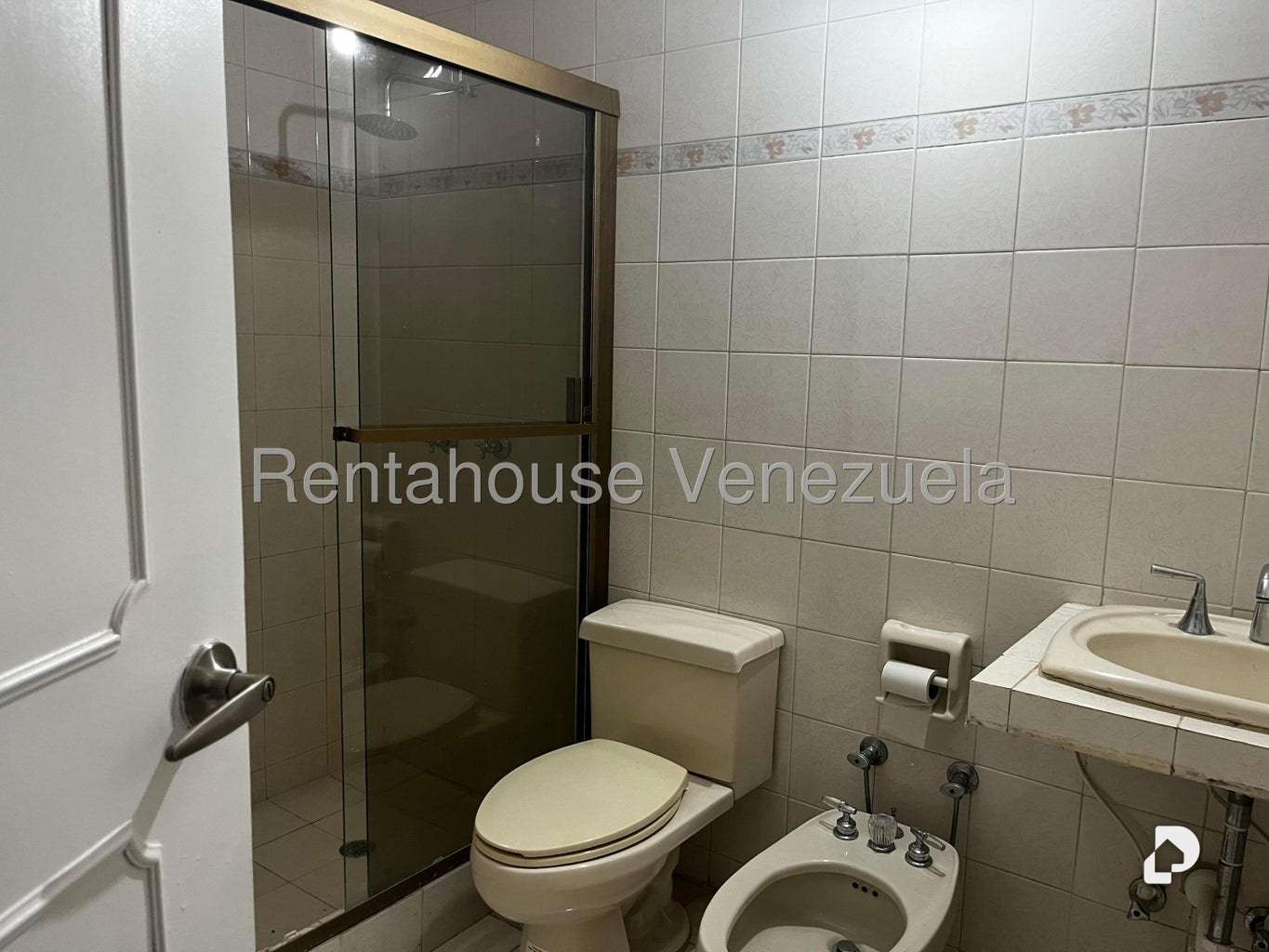 Apartamento en Santa Fe Sur, Caracas – 22