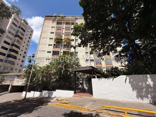 Apartamento en Prados del Este, Caracas - 1