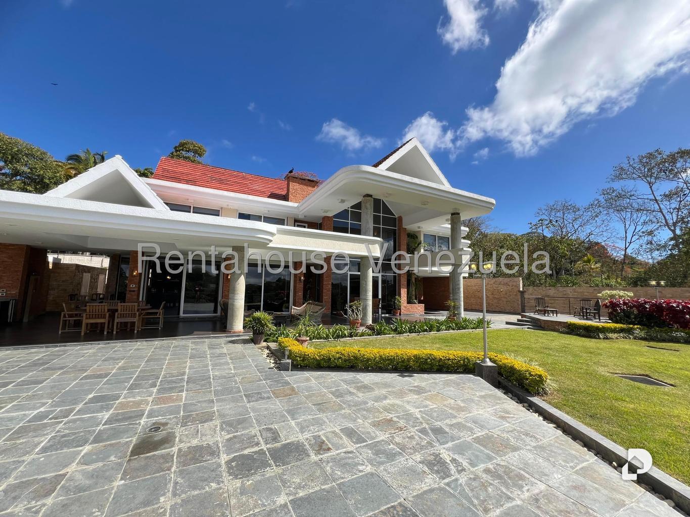 House in La Lagunita Country Club, Caracas – 3