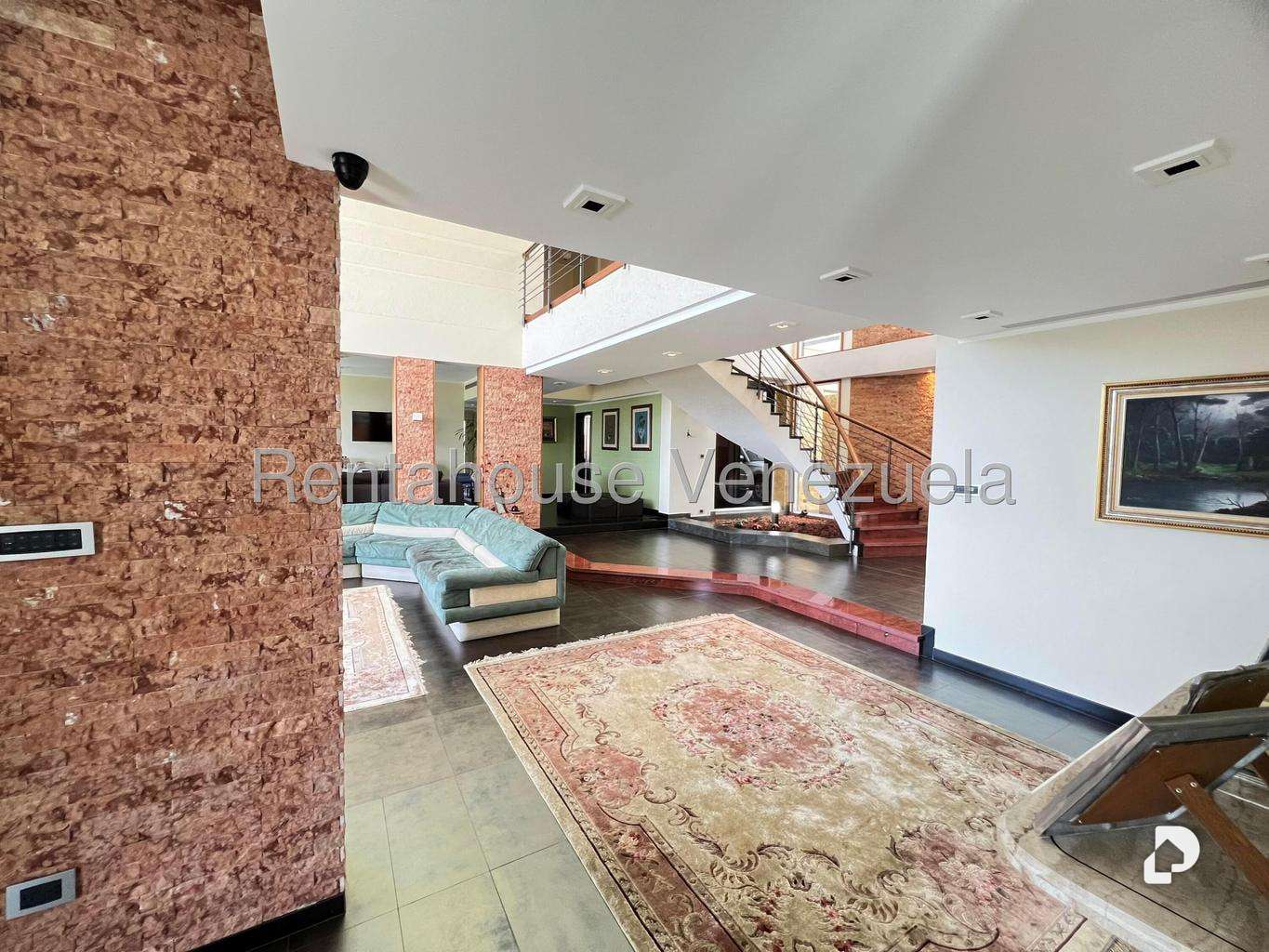 House in La Lagunita Country Club, Caracas – 47