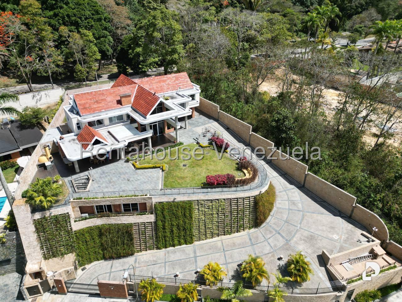 House in La Lagunita Country Club, Caracas – 2