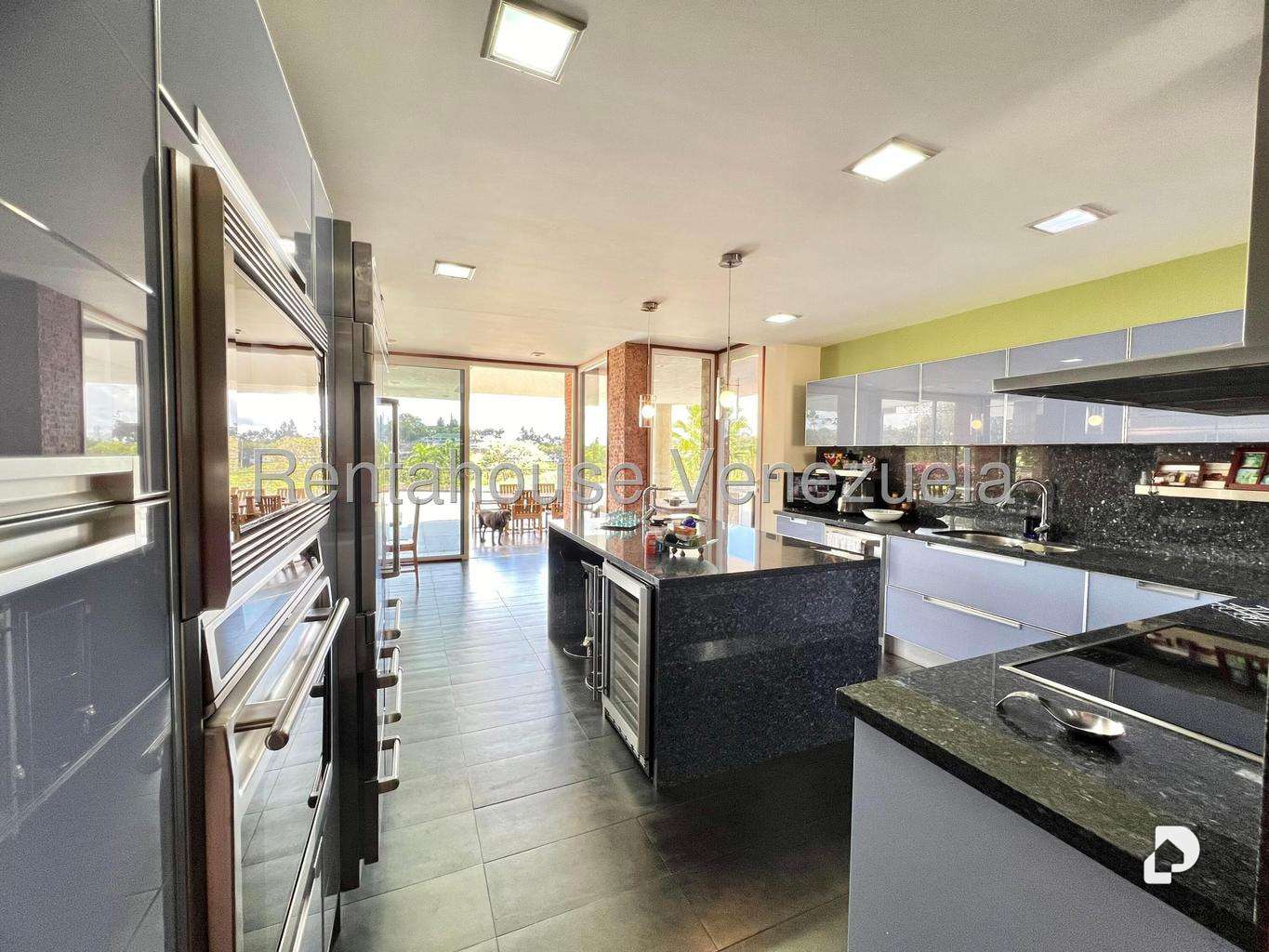 House in La Lagunita Country Club, Caracas – 63