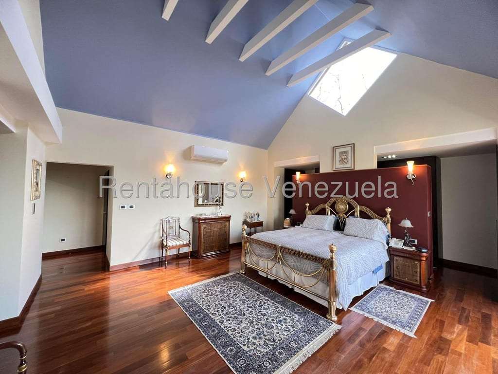 Casa en La Lagunita Country Club, Caracas