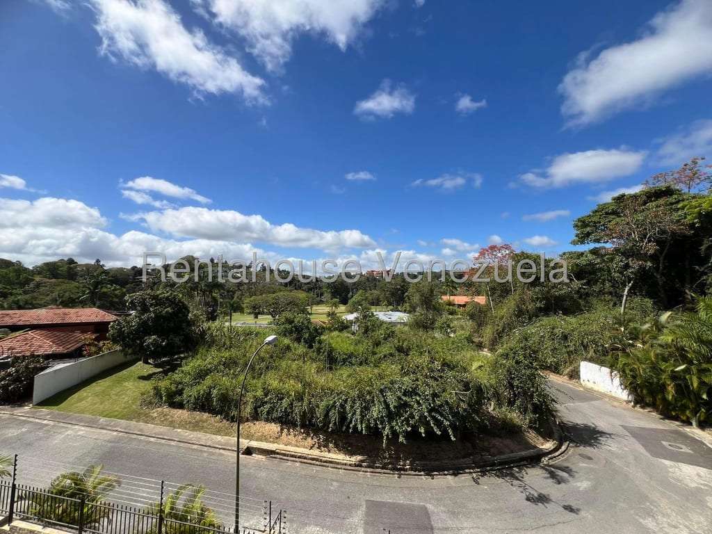 Casa en La Lagunita Country Club, Caracas