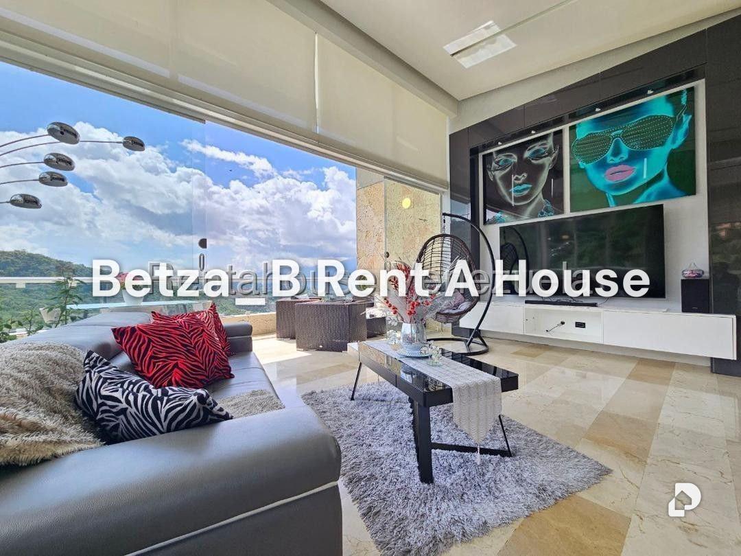 Apartamento en El Solar del Hatillo, Caracas – 1