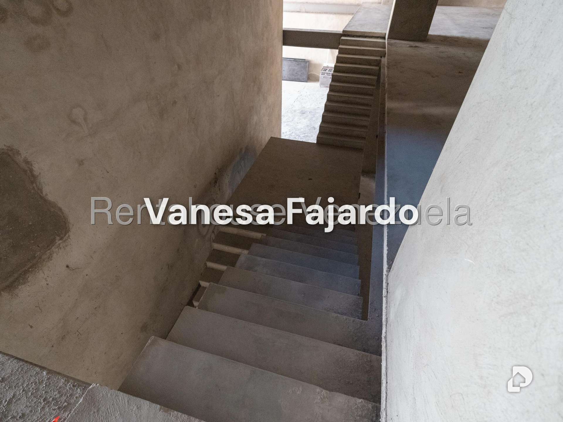 Local comercial en Sabana Grande, Caracas – 23