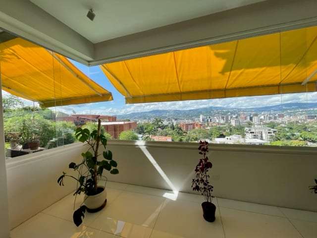 Apartamento en Altamira, Caracas - 1