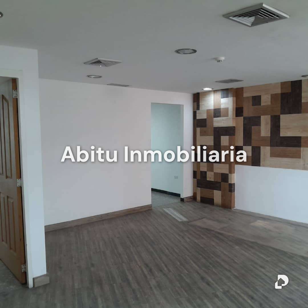 Local comercial en La Trinidad, Caracas – 8