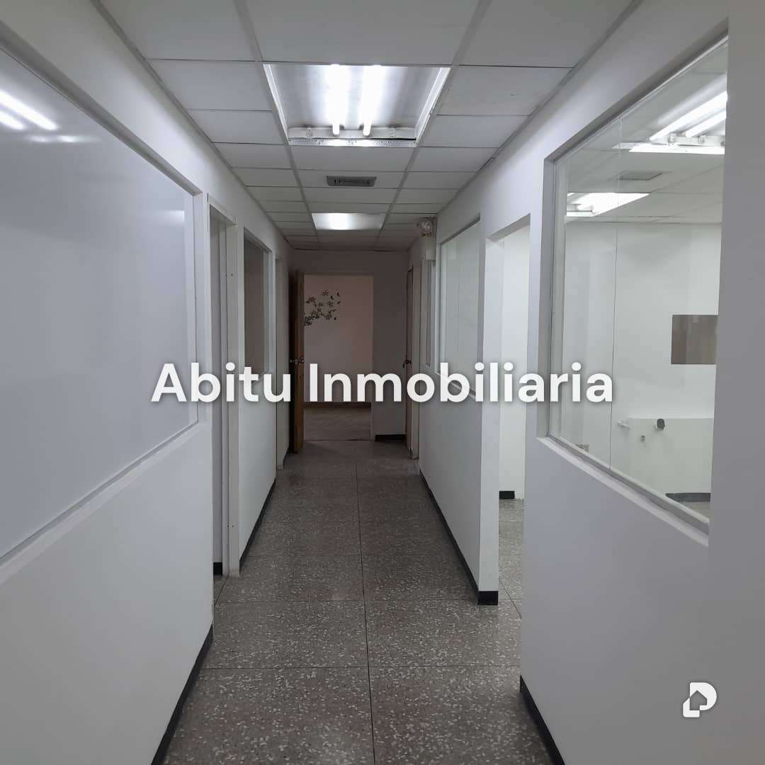 Local comercial en La Trinidad, Caracas – 5