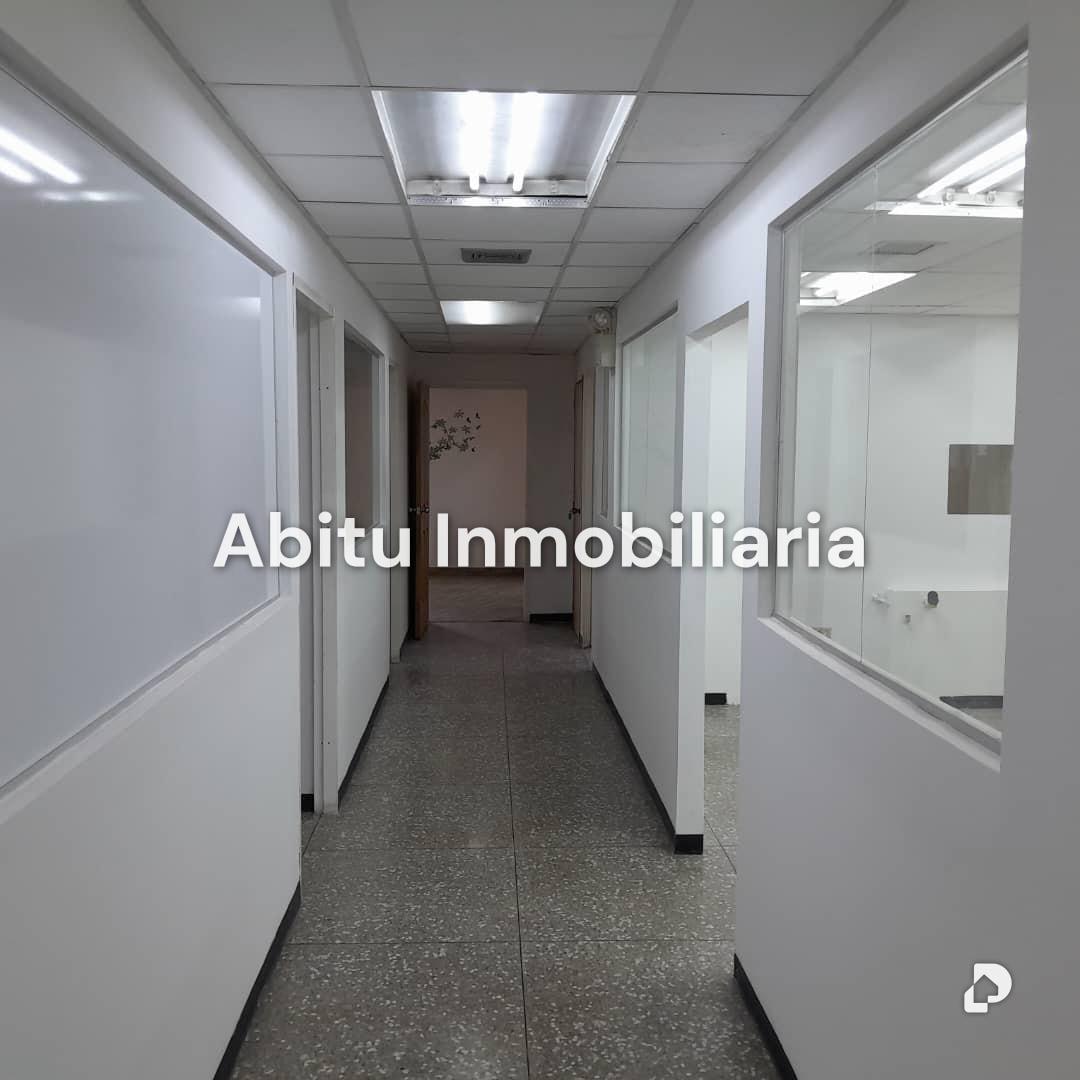 Local comercial en La Trinidad, Caracas – 5