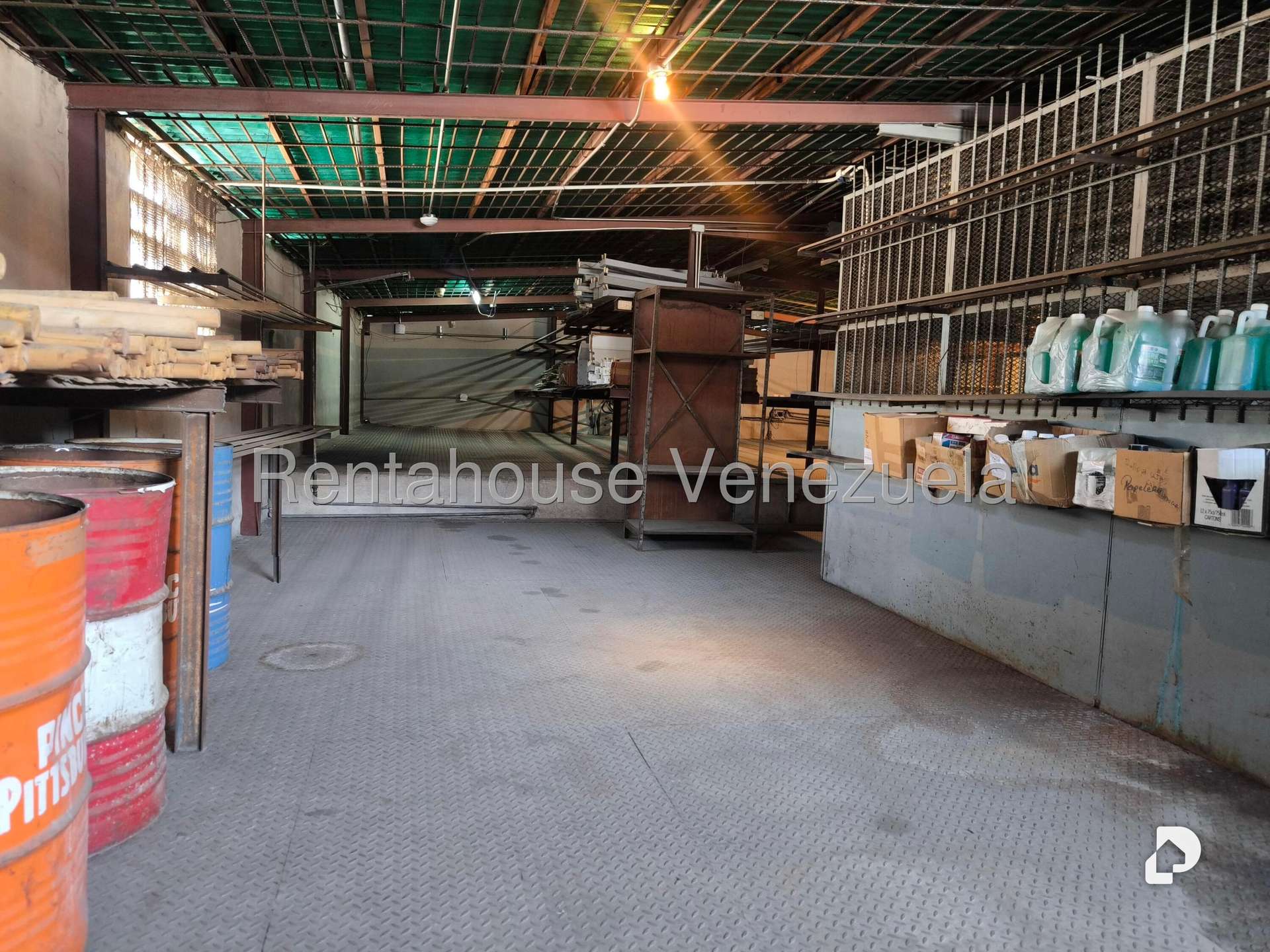 Local comercial en Chapellín, Caracas – 25
