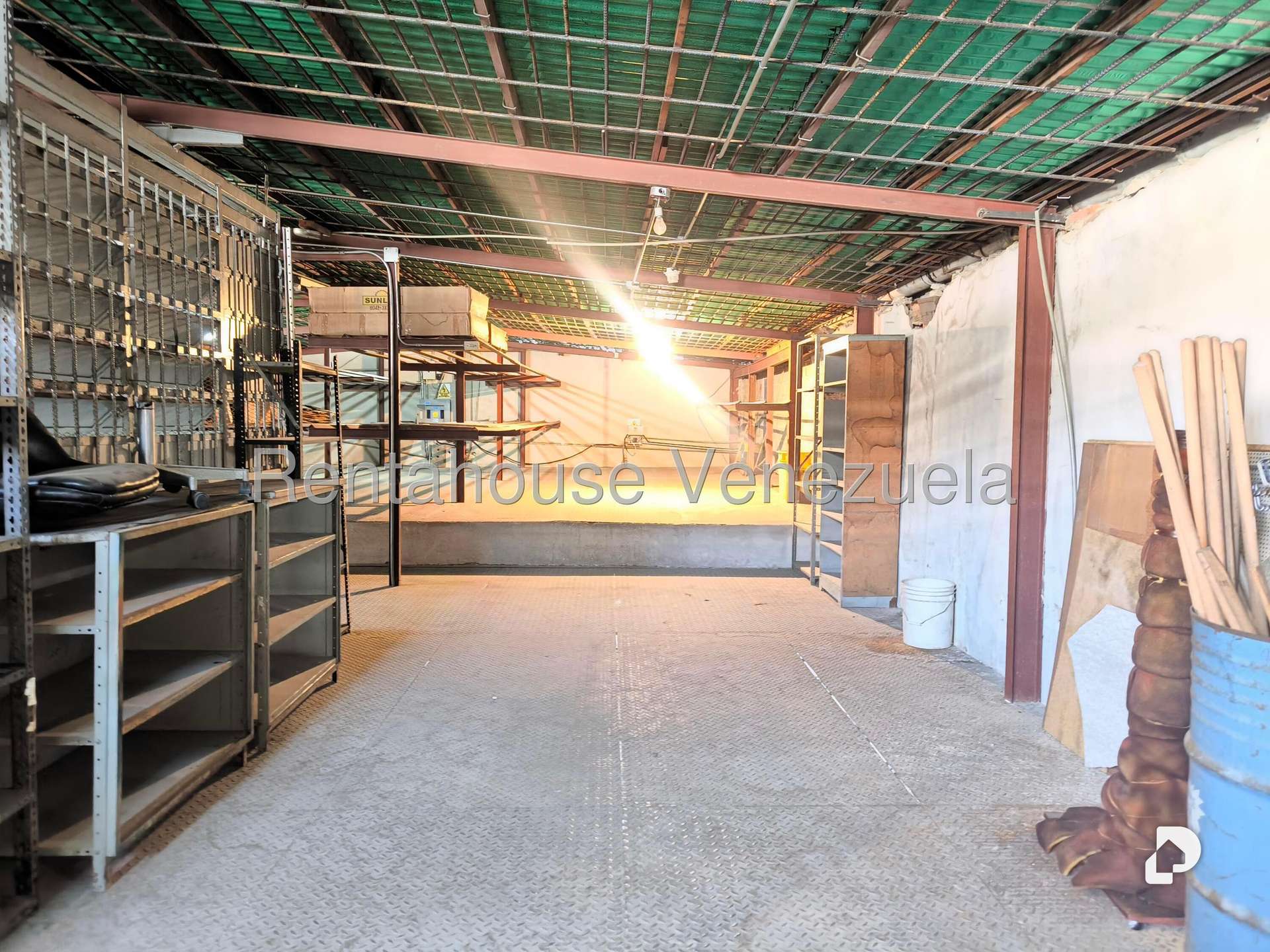 Local comercial en Chapellín, Caracas – 27