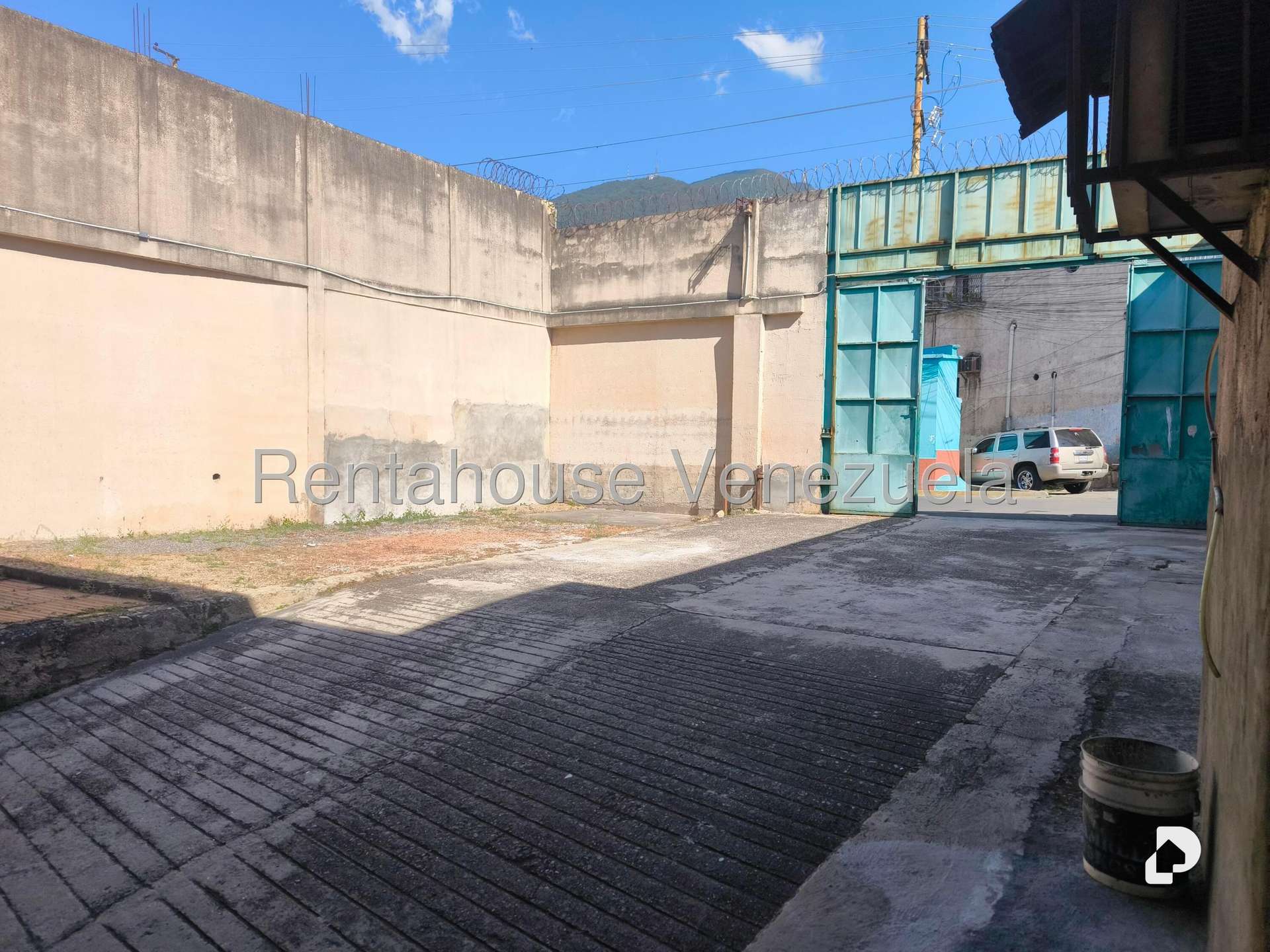 Local comercial en Chapellín, Caracas – 1