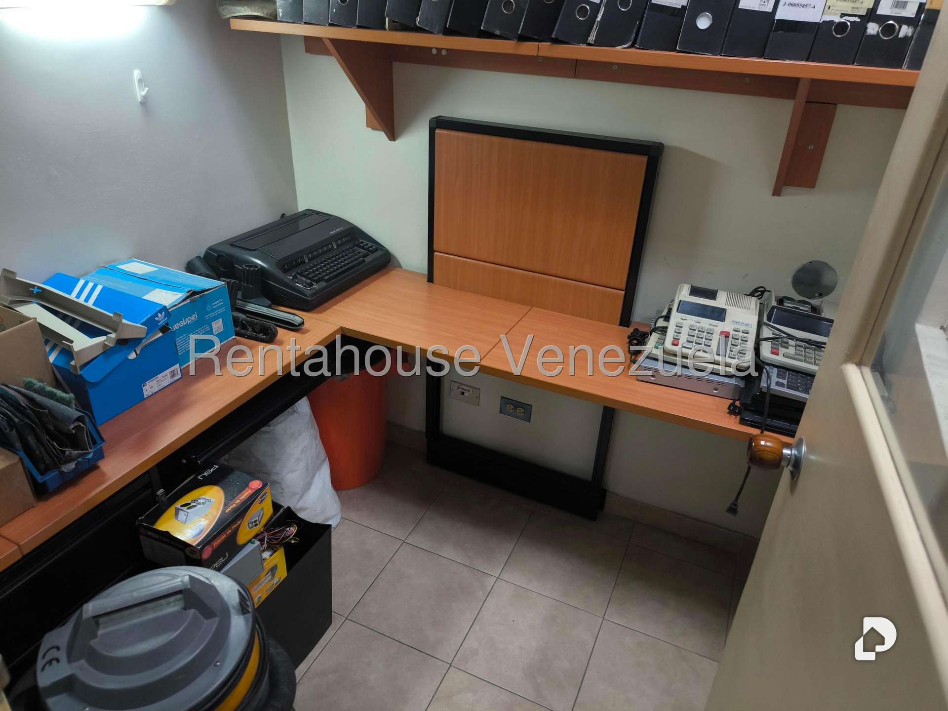 Local comercial en Chapellín, Caracas – 10