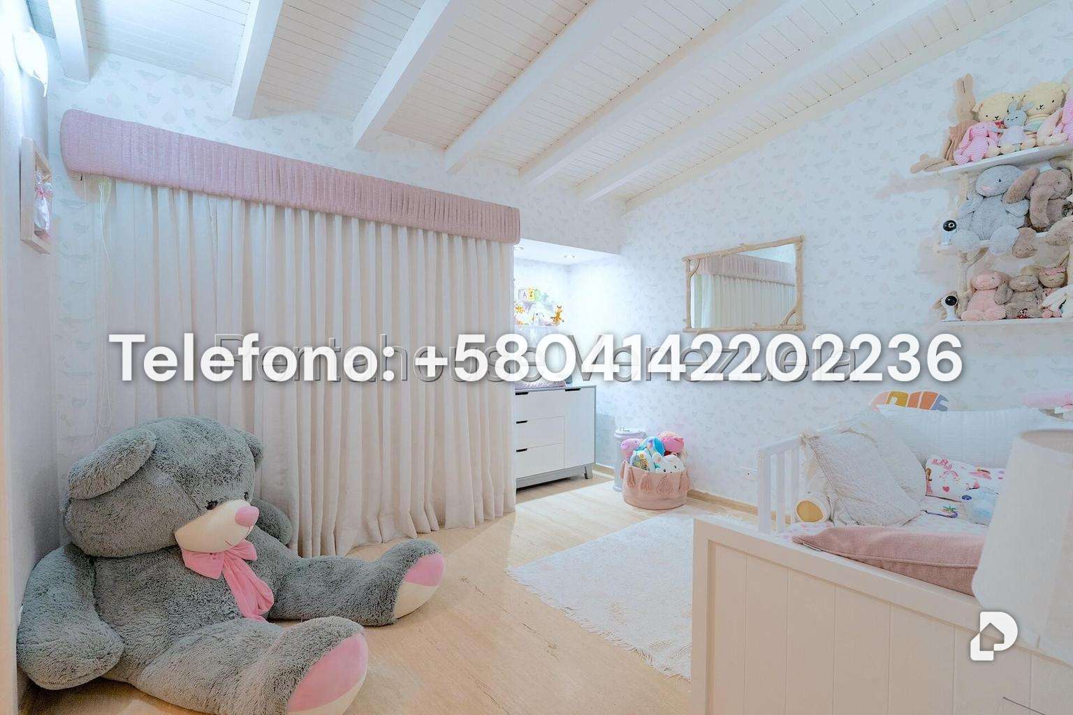 House in La Lagunita Country Club, Caracas – 33