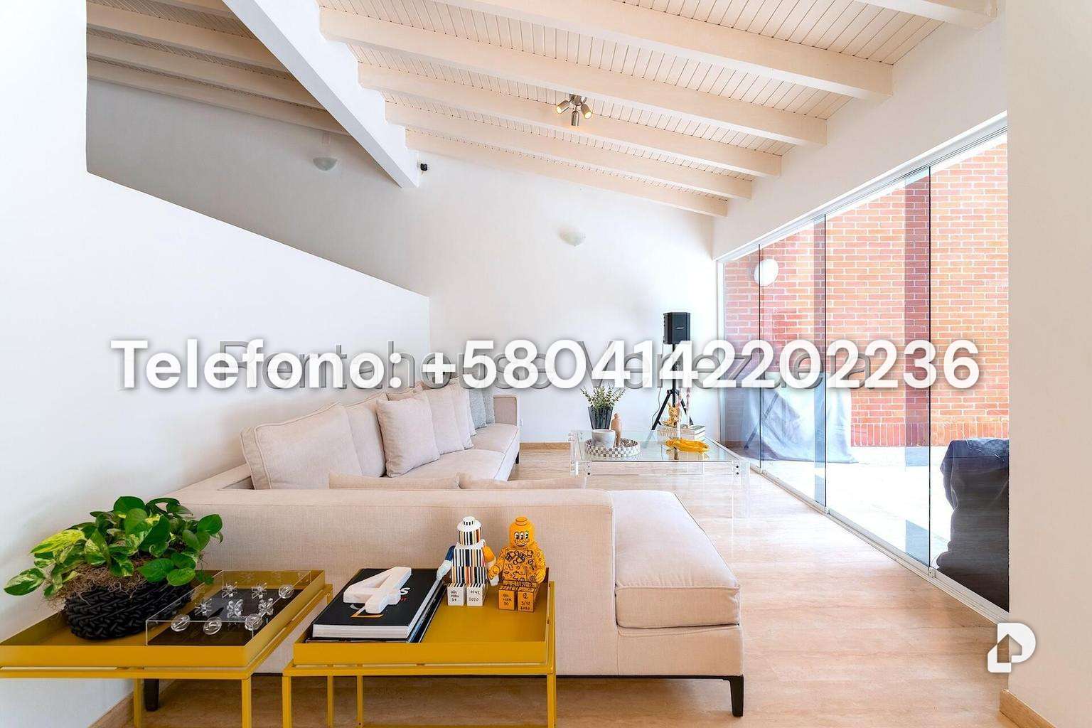 House in La Lagunita Country Club, Caracas – 12
