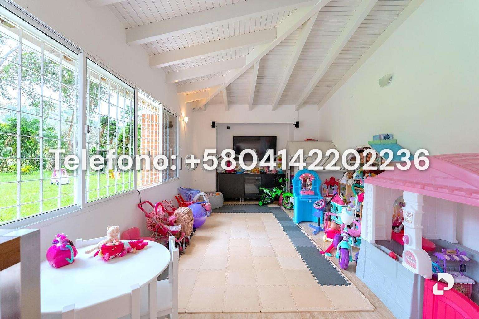 House in La Lagunita Country Club, Caracas – 13