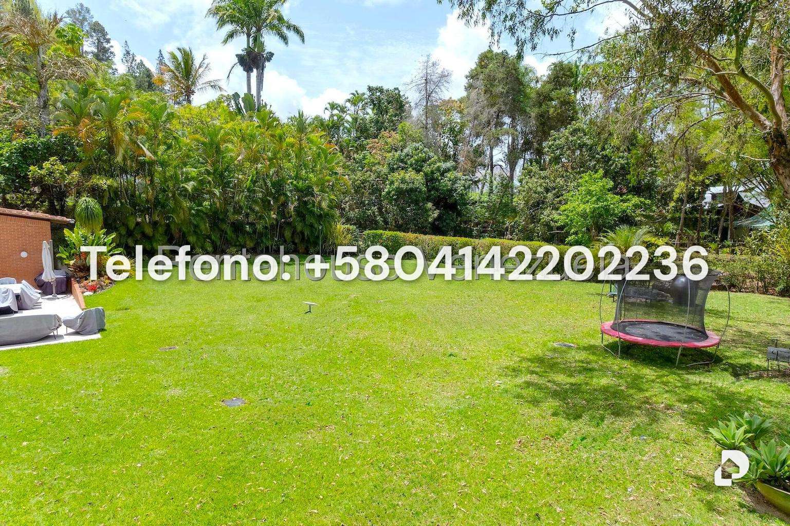 House in La Lagunita Country Club, Caracas – 44