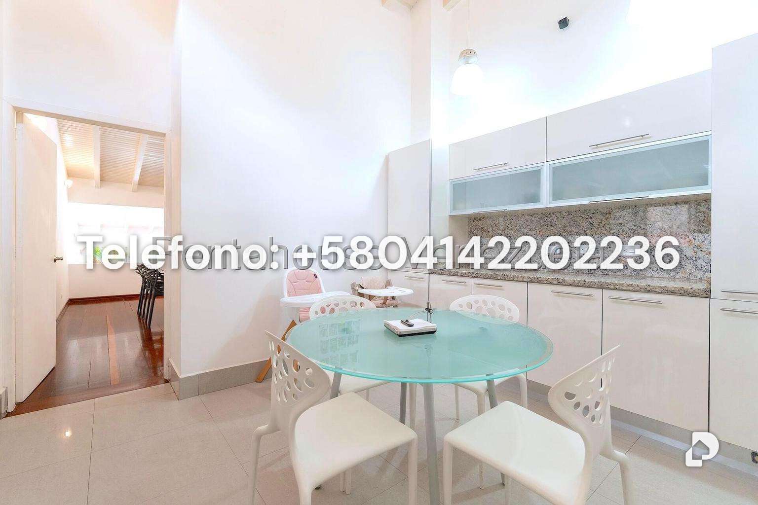 House in La Lagunita Country Club, Caracas – 22