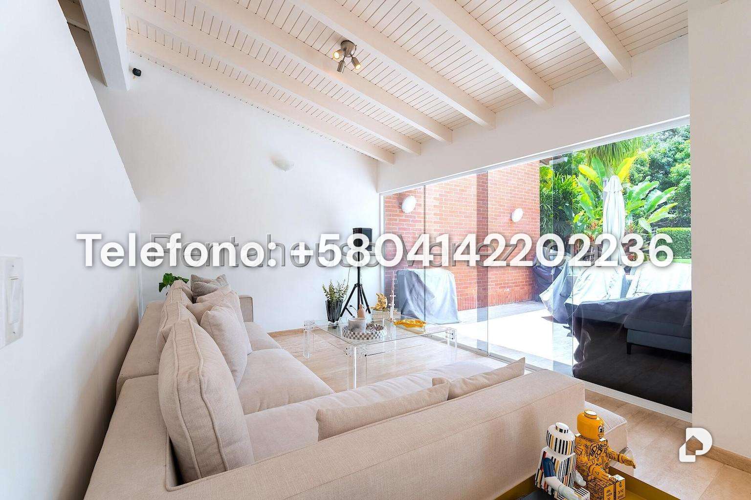 House in La Lagunita Country Club, Caracas – 11