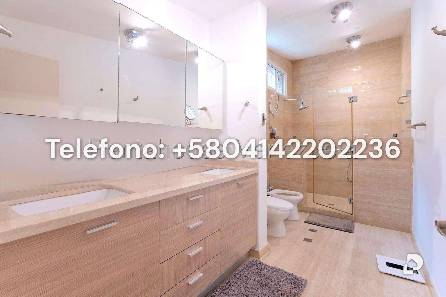 House in La Lagunita Country Club, Caracas – 31