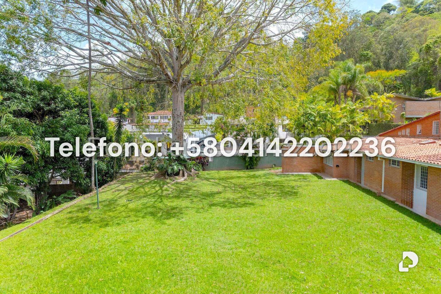 House in La Lagunita Country Club, Caracas – 45