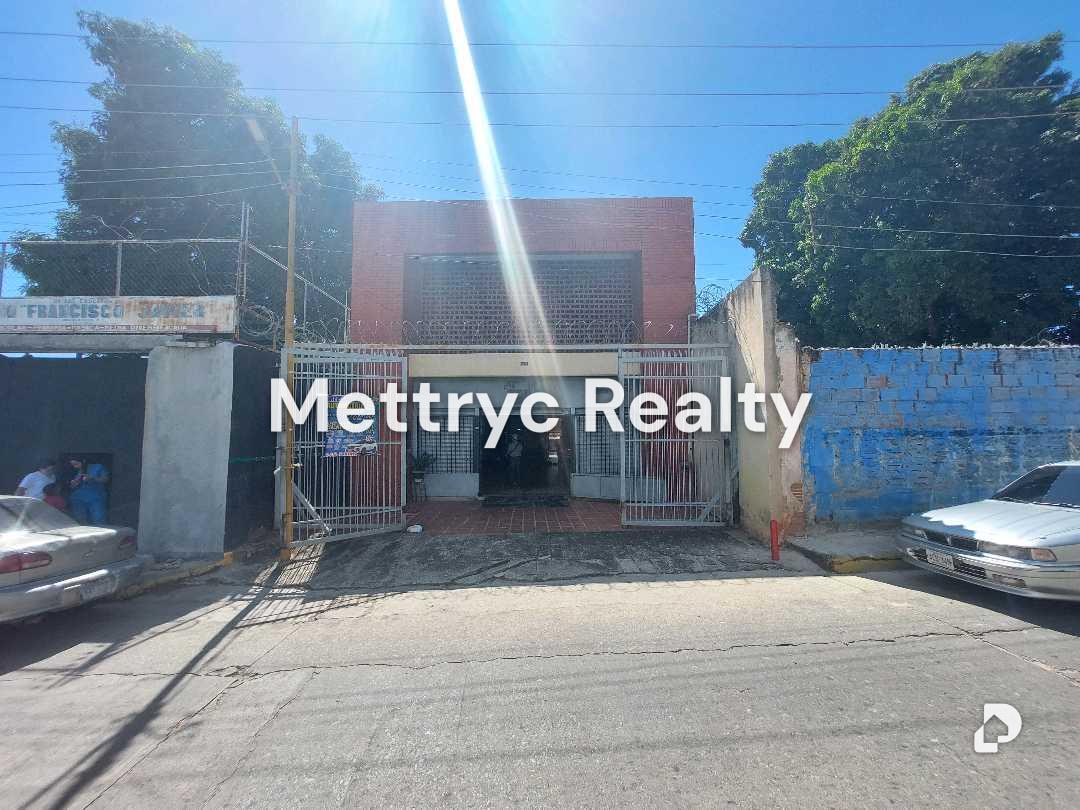 Local comercial en B. Central, Valencia – 2