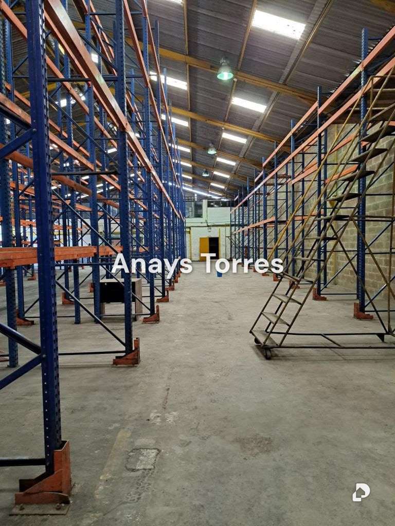 Warehouse in San José de Los Altos, Altos Mirandinos – 9