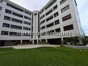 Apartment in Altamira, Caracas - 1