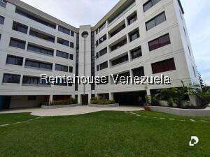 Apartamento en Altamira, Caracas – 1