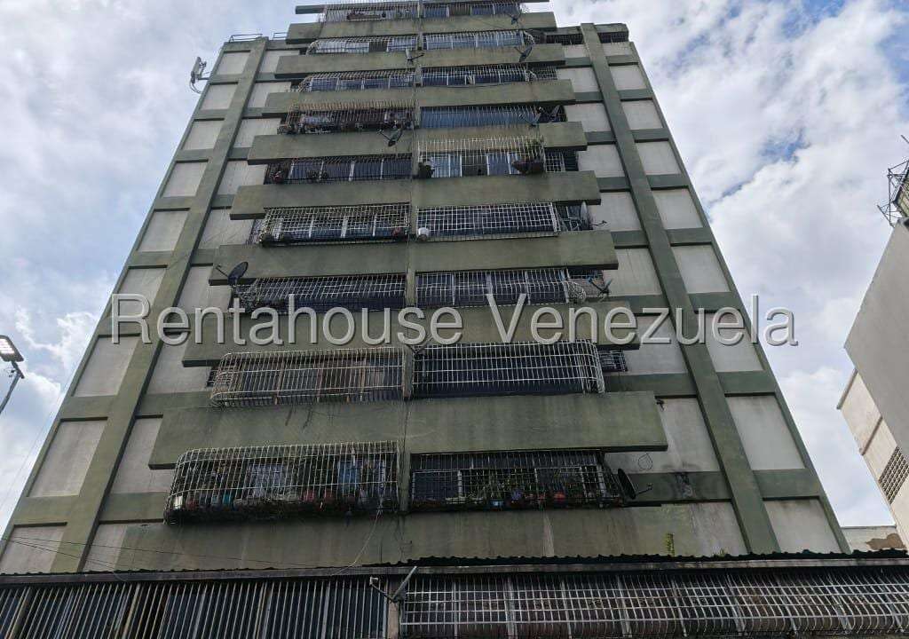 Apartment in Catia, Caracas - 1