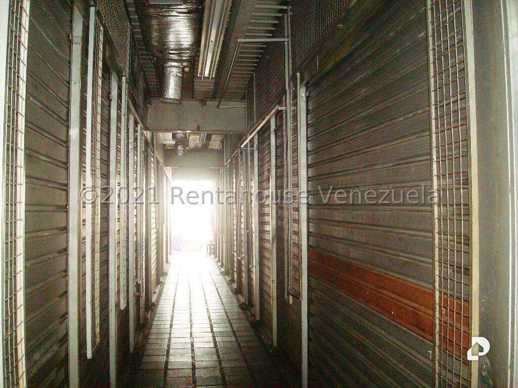 Local comercial en Cementerio, Caracas – 12