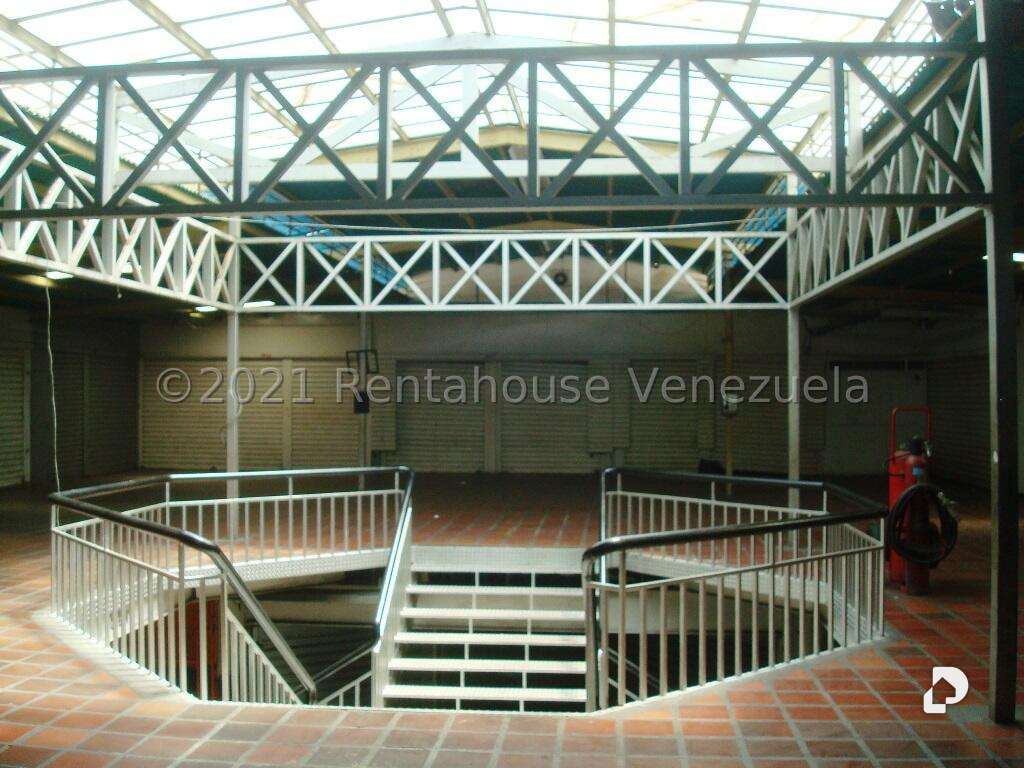 Local comercial en Cementerio, Caracas – 17