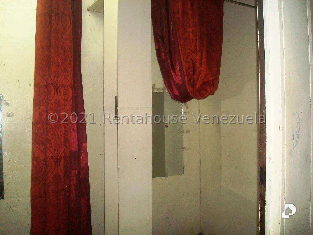 Local comercial en Cementerio, Caracas – 15